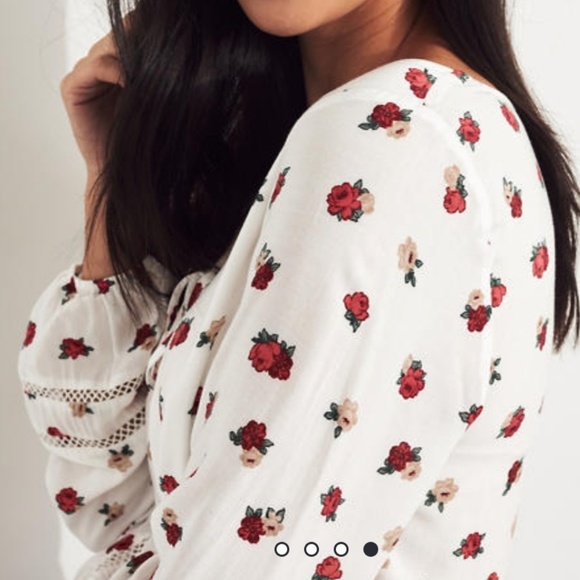🍒NWT🍒 HOLLISTER FLORAL PRINT TOP - Picture 5 of 12